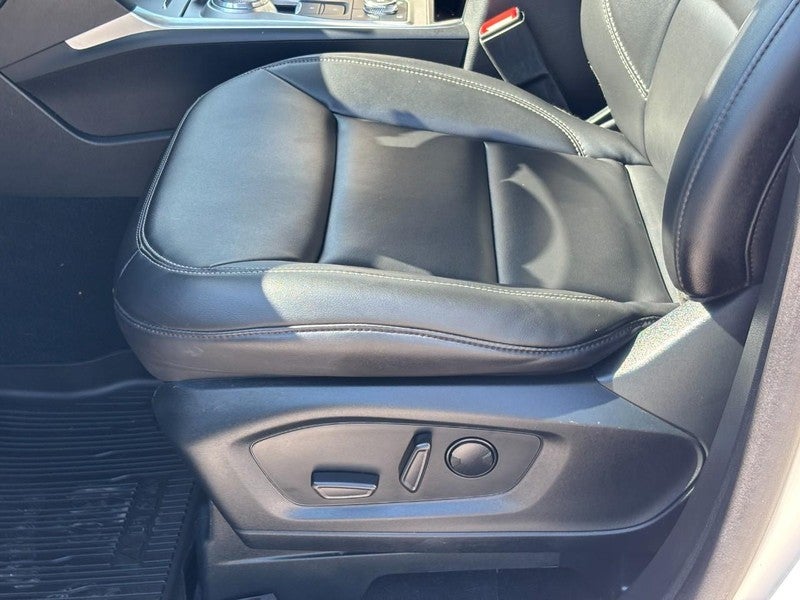 2024 Ford Explorer XLT 4WD