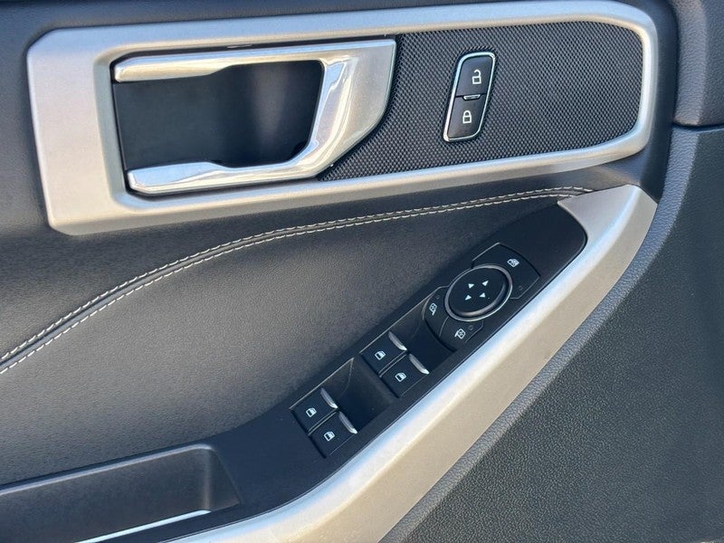 2024 Ford Explorer XLT 4WD