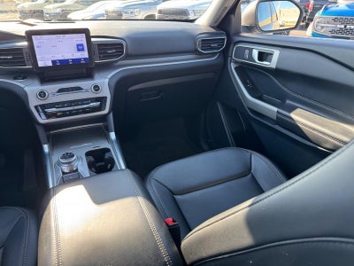 2023 Ford Explorer XLT 4WD