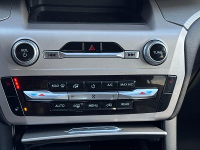 2023 Ford Explorer XLT 4WD