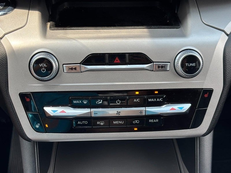 2022 Ford Explorer XLT 4WD