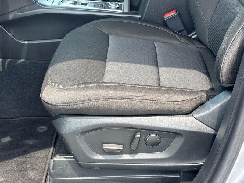 2023 Ford Explorer XLT 4WD