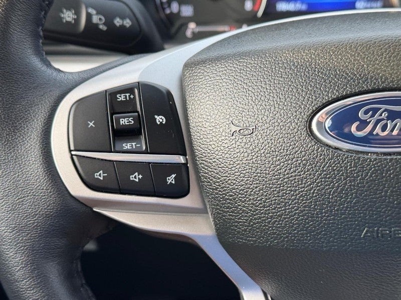 2023 Ford Explorer XLT 4WD