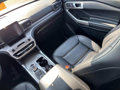 2023 Ford Explorer XLT 4WD