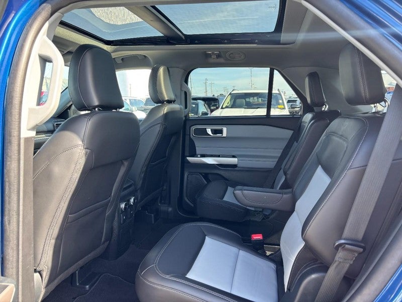 2023 Ford Explorer XLT 4WD