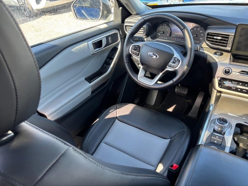 2023 Ford Explorer XLT 4WD