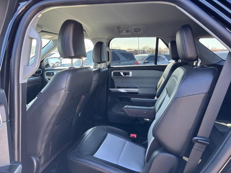 2023 Ford Explorer XLT 4WD