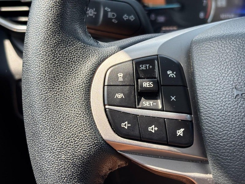 2022 Ford Explorer XLT 4WD