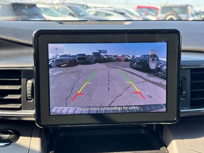 2022 Ford Explorer XLT 4WD