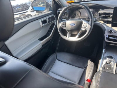 2023 Ford Explorer XLT 4WD