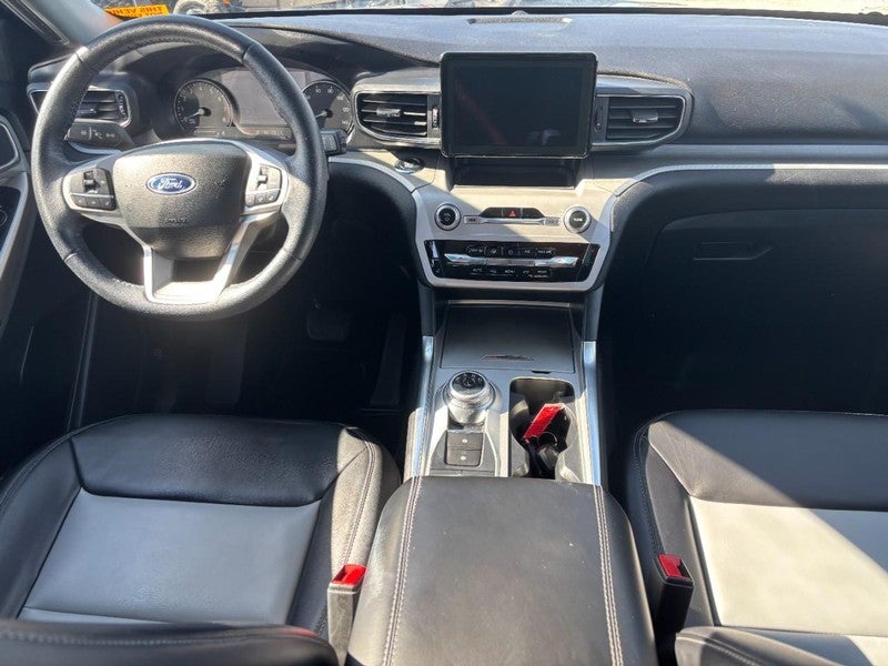 2023 Ford Explorer XLT 4WD