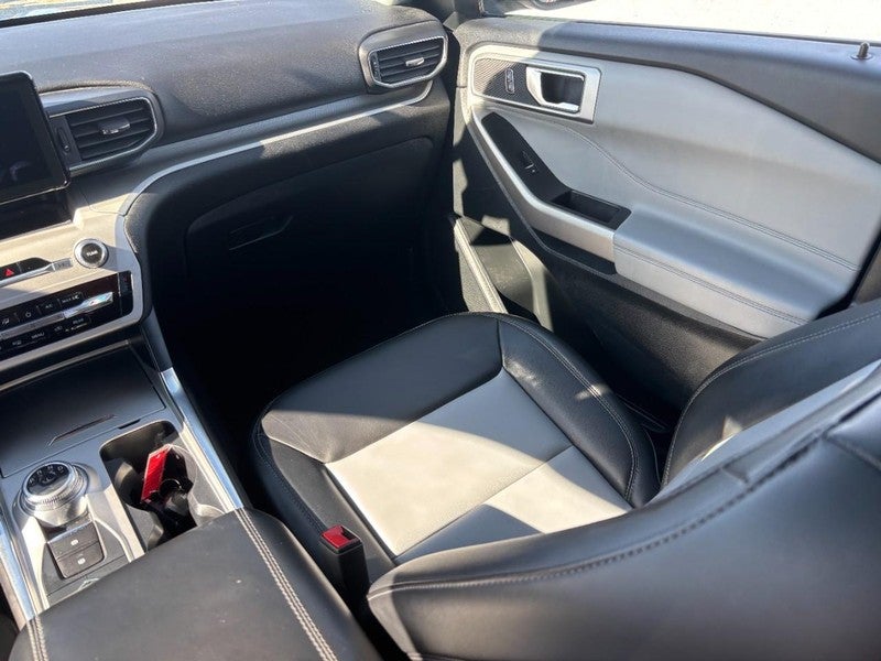 2023 Ford Explorer XLT 4WD