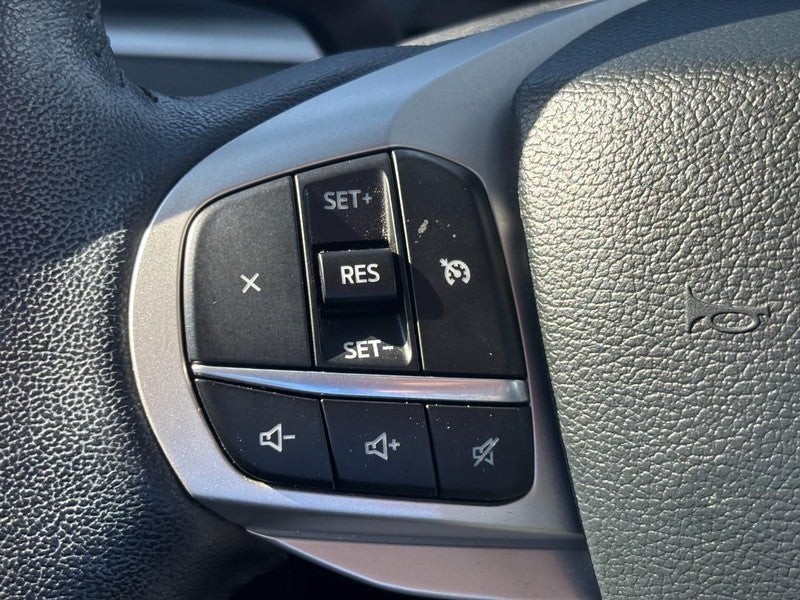 2023 Ford Explorer XLT 4WD