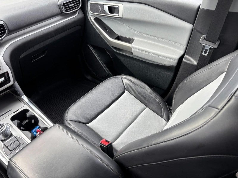 2023 Ford Explorer XLT 4WD