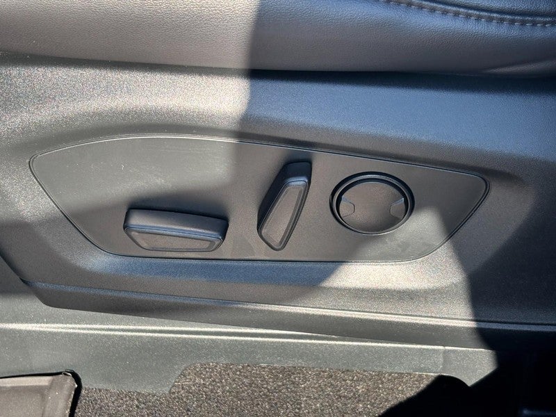 2023 Ford Explorer XLT 4WD