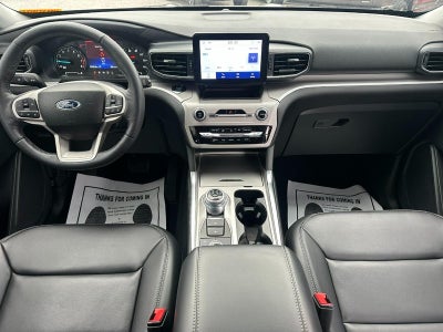 2023 Ford Explorer XLT 4WD