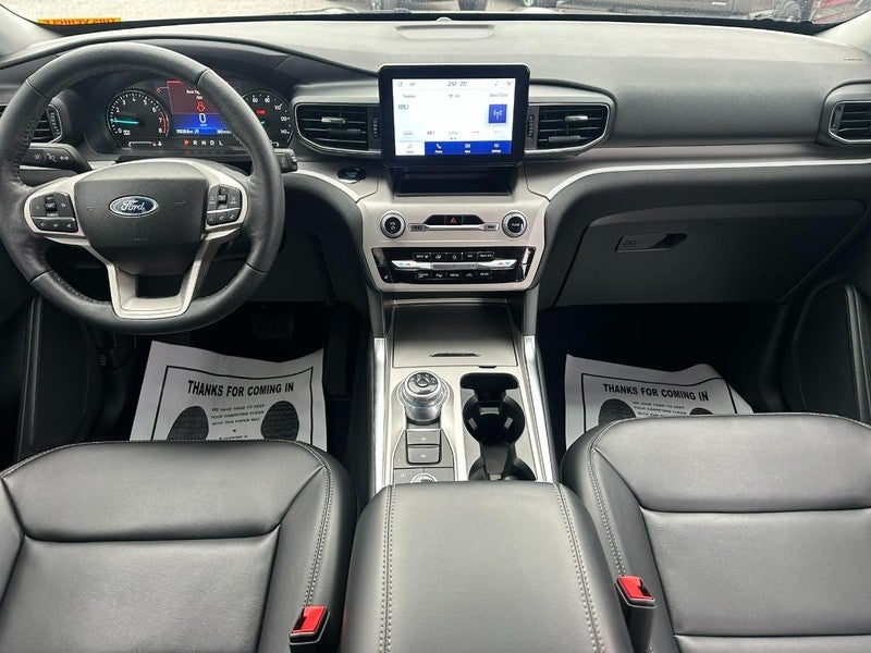 2023 Ford Explorer XLT 4WD