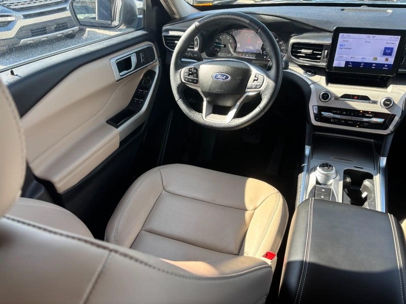 2023 Ford Explorer XLT 4WD