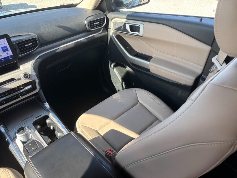 2023 Ford Explorer XLT 4WD