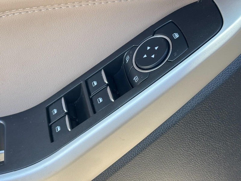 2023 Ford Explorer XLT 4WD