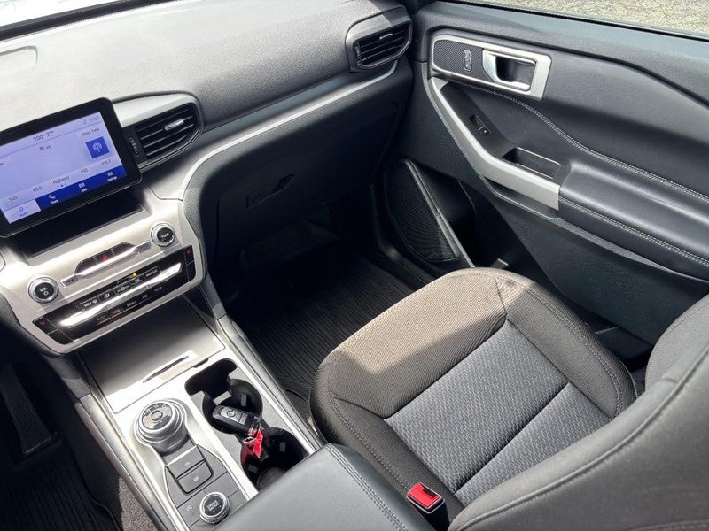 2023 Ford Explorer XLT 4WD