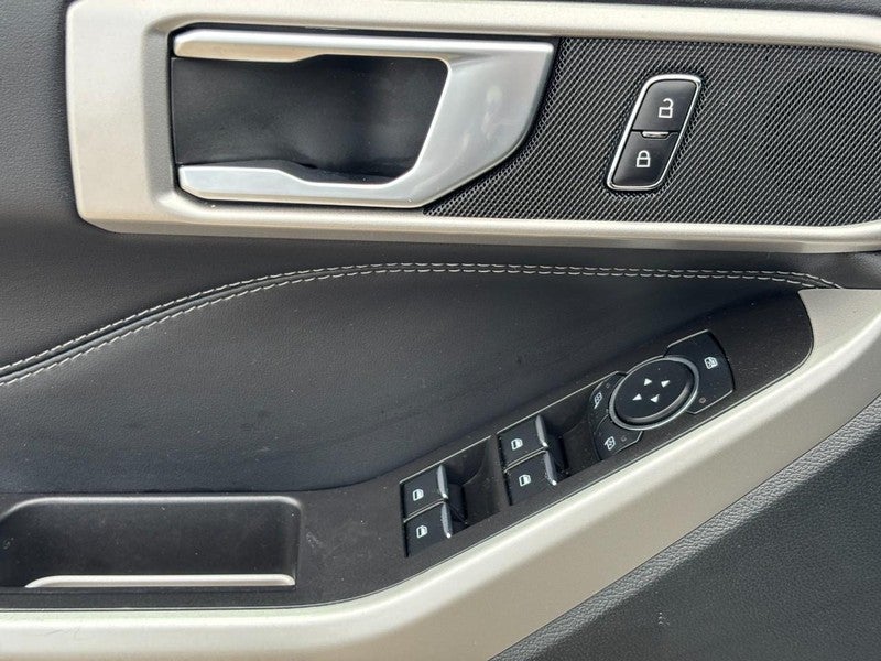 2023 Ford Explorer XLT 4WD