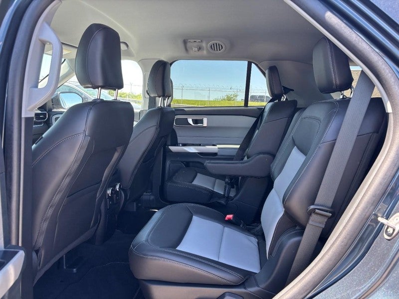 2024 Ford Explorer XLT 4WD