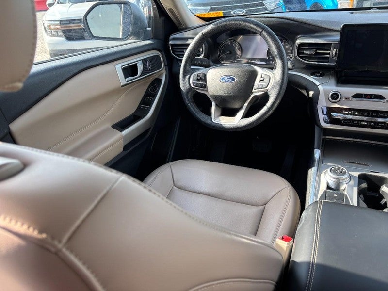 2023 Ford Explorer XLT 4WD