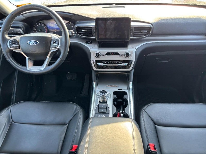 2023 Ford Explorer XLT 4WD
