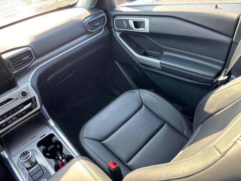 2023 Ford Explorer XLT 4WD