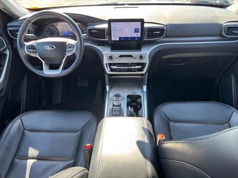 2023 Ford Explorer XLT 4WD