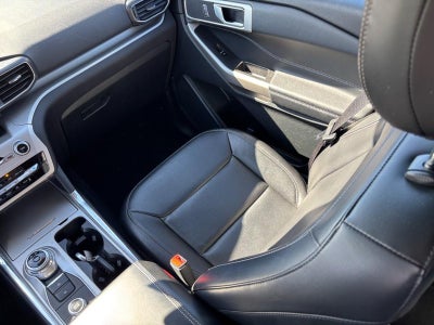 2023 Ford Explorer XLT 4WD