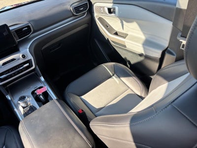 2023 Ford Explorer XLT 4WD