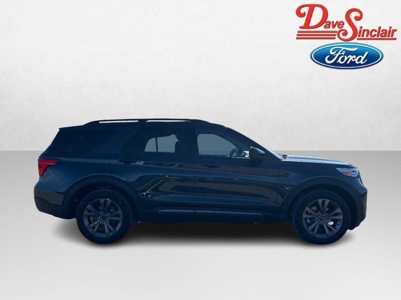 2023 Ford Explorer XLT 4WD