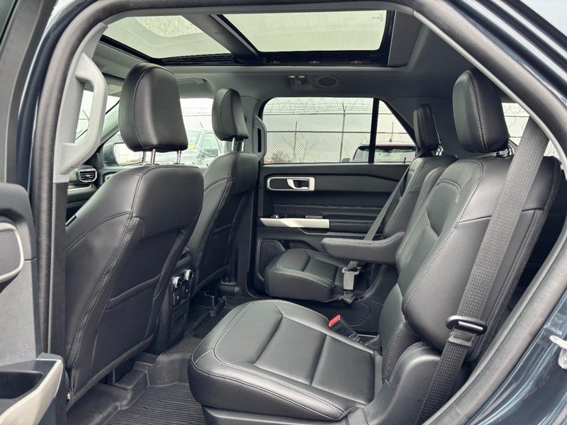 2023 Ford Explorer XLT 4WD