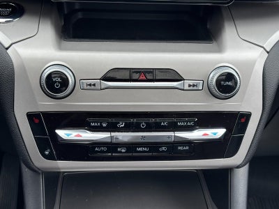 2023 Ford Explorer XLT 4WD