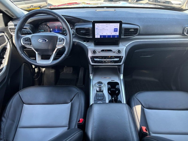2023 Ford Explorer XLT 4WD