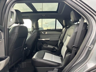 2023 Ford Explorer XLT 4WD