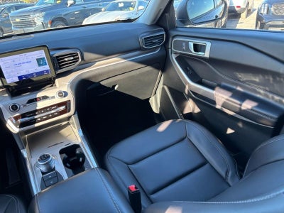 2023 Ford Explorer XLT 4WD