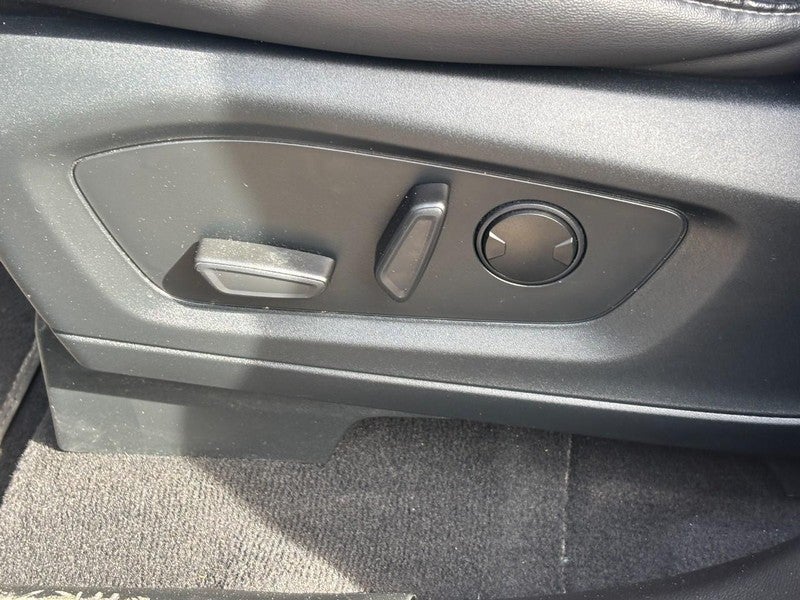 2023 Ford Explorer XLT 4WD