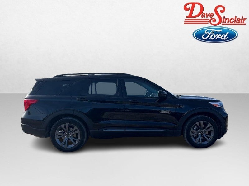 2023 Ford Explorer XLT 4WD