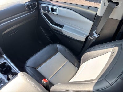 2023 Ford Explorer XLT 4WD