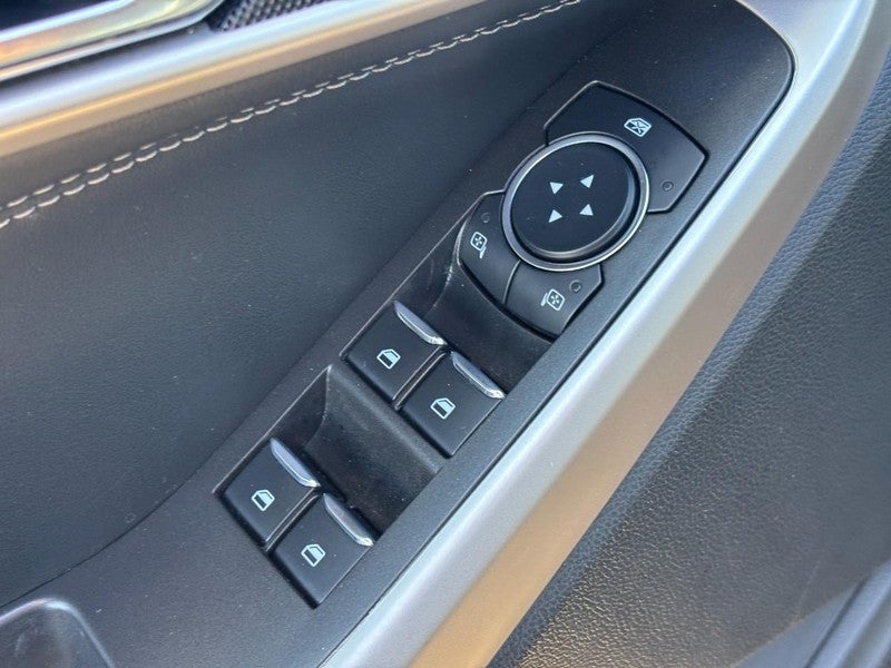 2023 Ford Explorer XLT 4WD