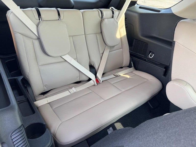 2023 Ford Explorer XLT 4WD