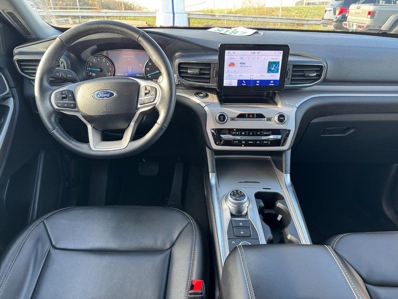 2023 Ford Explorer XLT 4WD