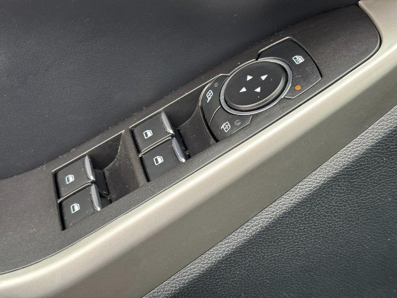 2023 Ford Explorer XLT 4WD