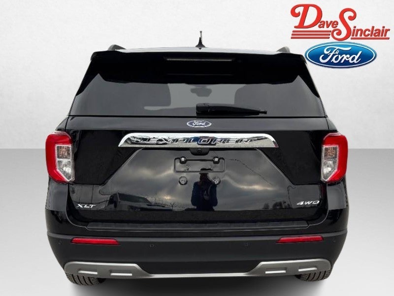 2023 Ford Explorer XLT 4WD