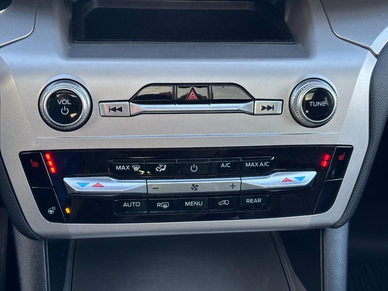 2022 Ford Explorer XLT 4WD