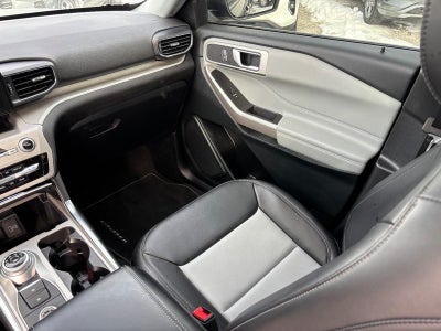 2023 Ford Explorer XLT 4WD