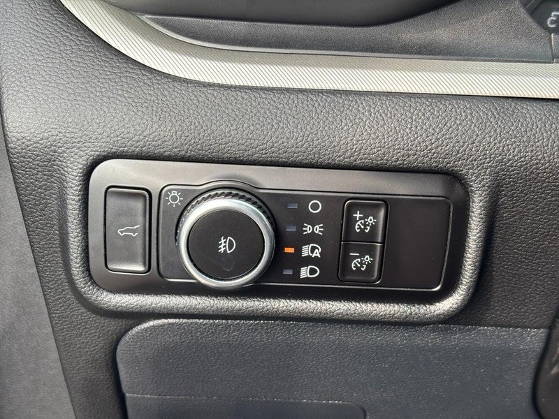 2023 Ford Explorer XLT 4WD